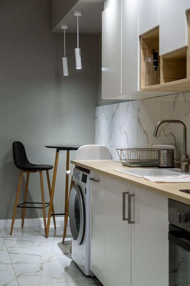Luxurious Studio Located In The Heart Of ブダペスト エクステリア 写真